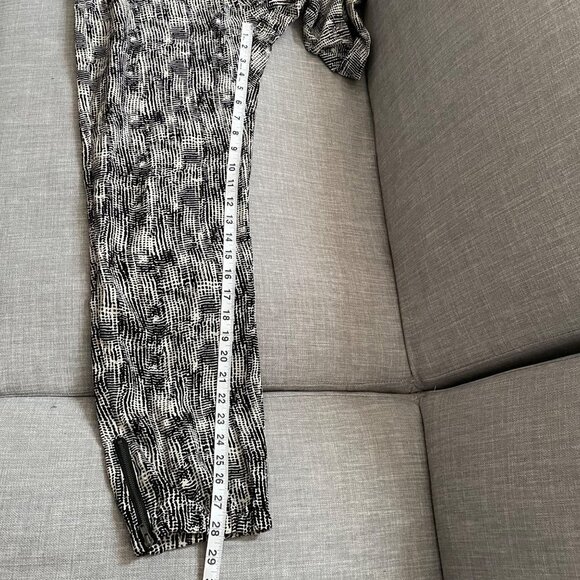 Sans Souci Black White Geometric Print Pull On Pants Women's Size Small - Picture 9 of 10